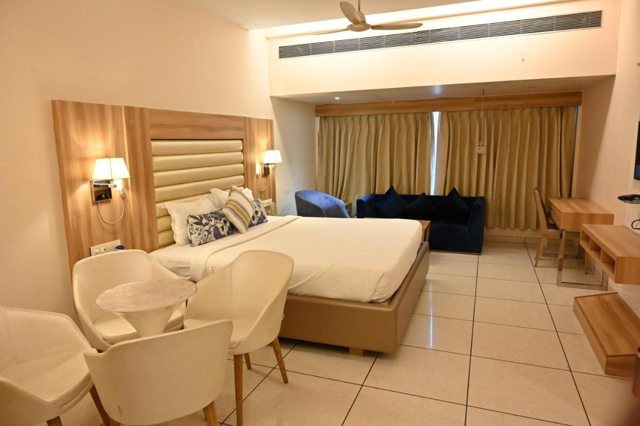 Rang Lords Inn Bharuch Εξωτερικό φωτογραφία