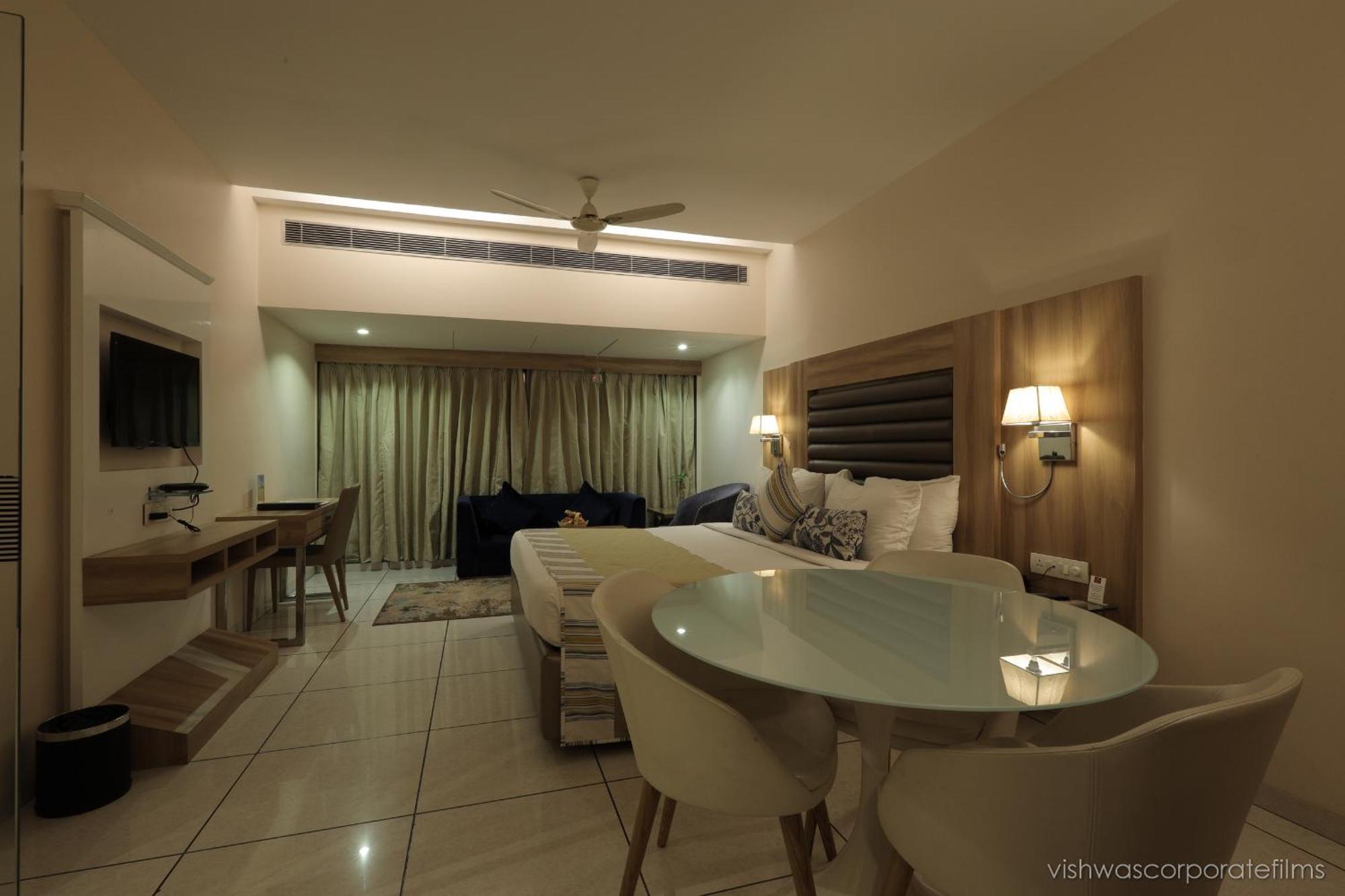 Rang Lords Inn Bharuch Εξωτερικό φωτογραφία