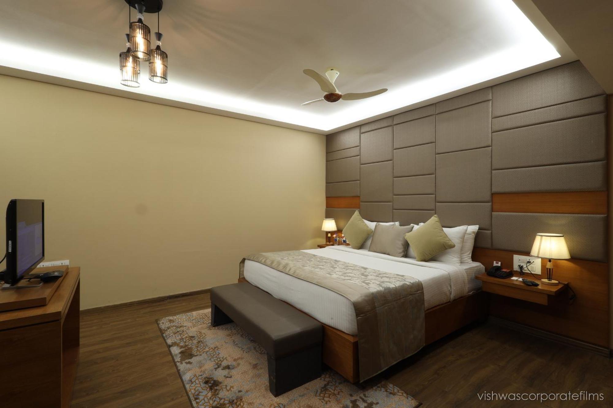 Rang Lords Inn Bharuch Εξωτερικό φωτογραφία