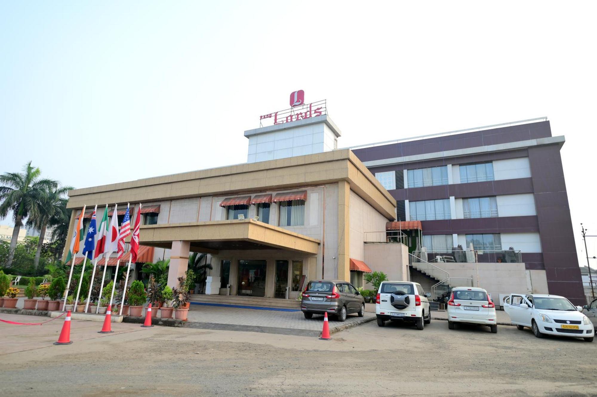 Rang Lords Inn Bharuch Εξωτερικό φωτογραφία